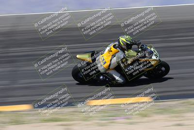 media/Apr-05-2024-Apex Assassins-CVMA Friday Practice (Fri) [[ee2ef04f2b]]/3-Racer 2/Session 3 (Bowl Speed Pans)/